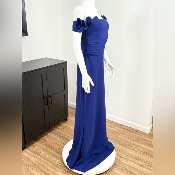 Chiara Boni La Petite Robe Yiana Floral Appliqué Gown Size 10 $1090 - Picture 9 of 13